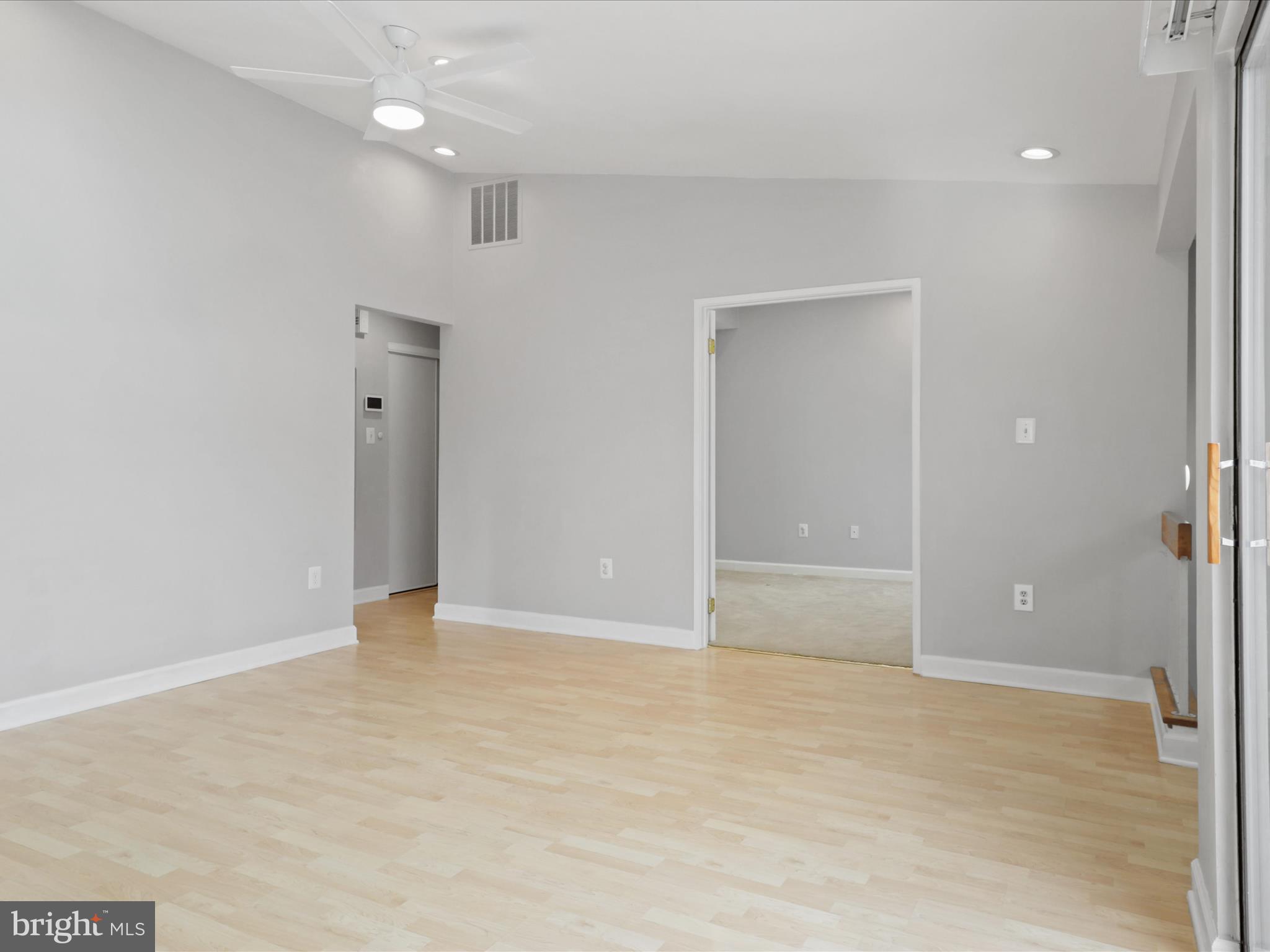1911 VILLARIDGE DRIVE B 1911B