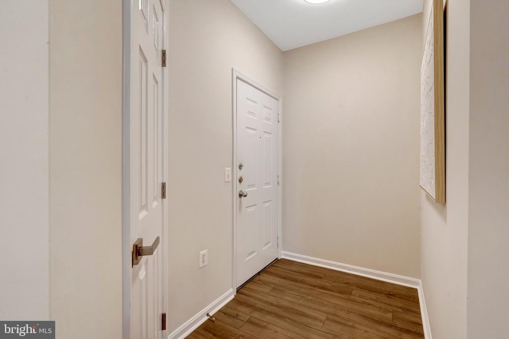 9480 VIRGINIA CENTER BOULEVARD 111