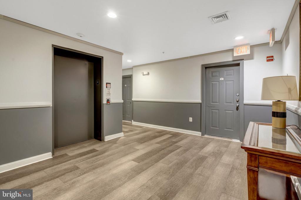 9480 VIRGINIA CENTER BOULEVARD 111