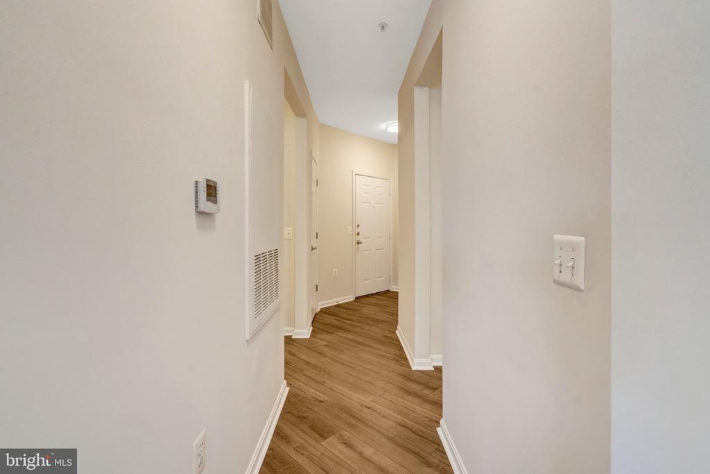 9480 VIRGINIA CENTER BOULEVARD 111