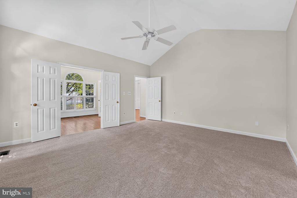 6511 ROCK CRYSTAL DRIVE