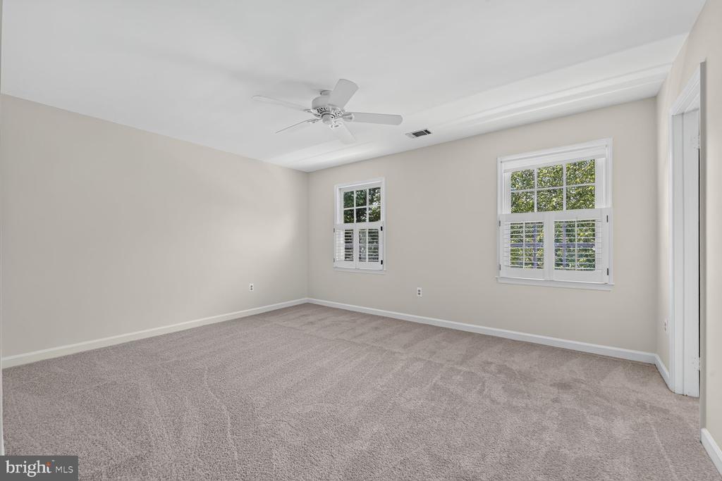 6511 ROCK CRYSTAL DRIVE