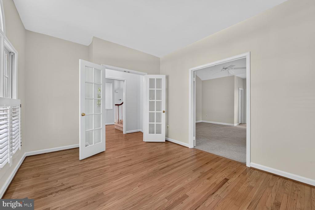 6511 ROCK CRYSTAL DRIVE