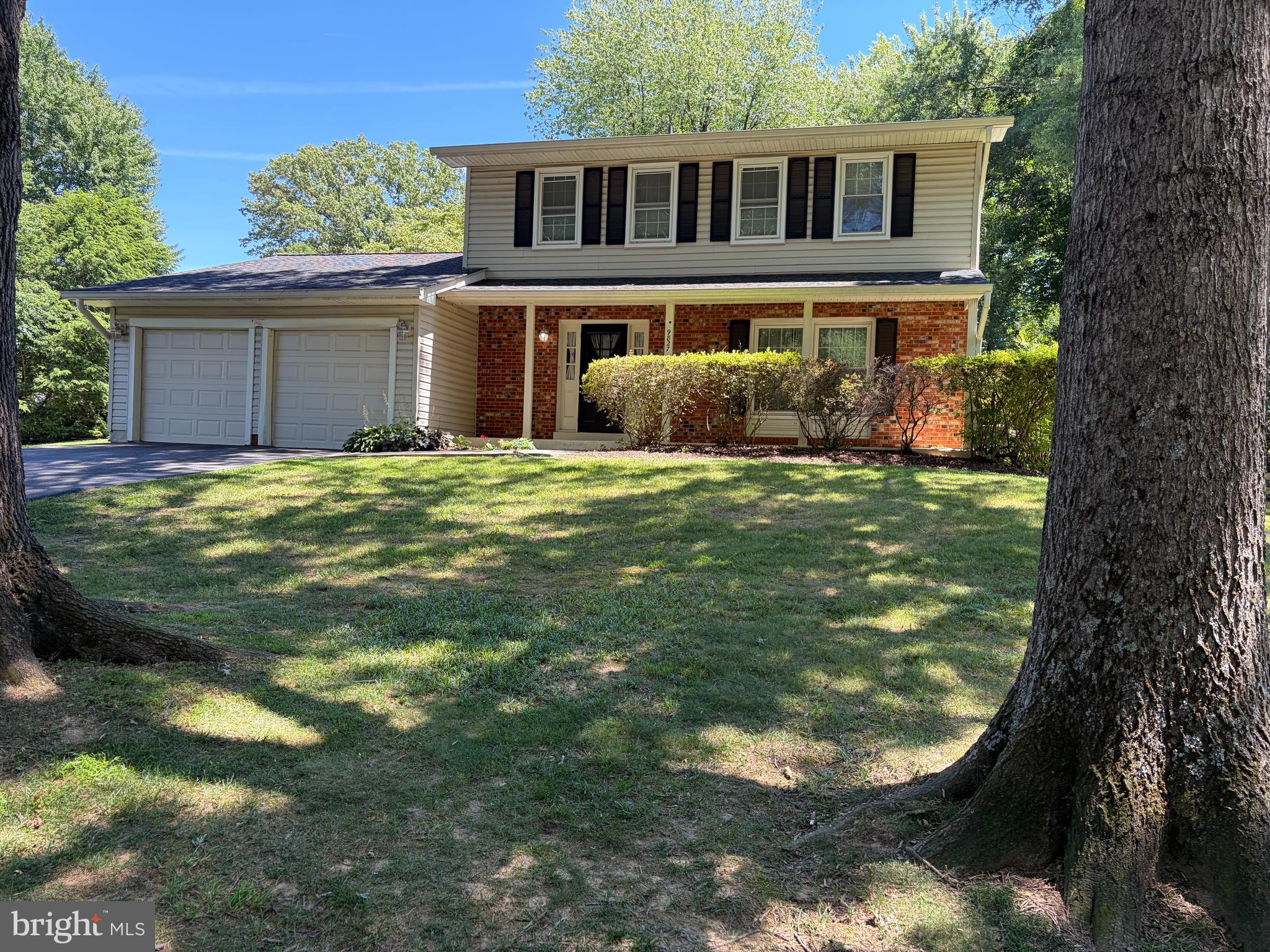 9827 RAND DRIVE