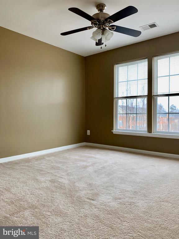 8108 HORSESHOE COTTAGE CIRCLE