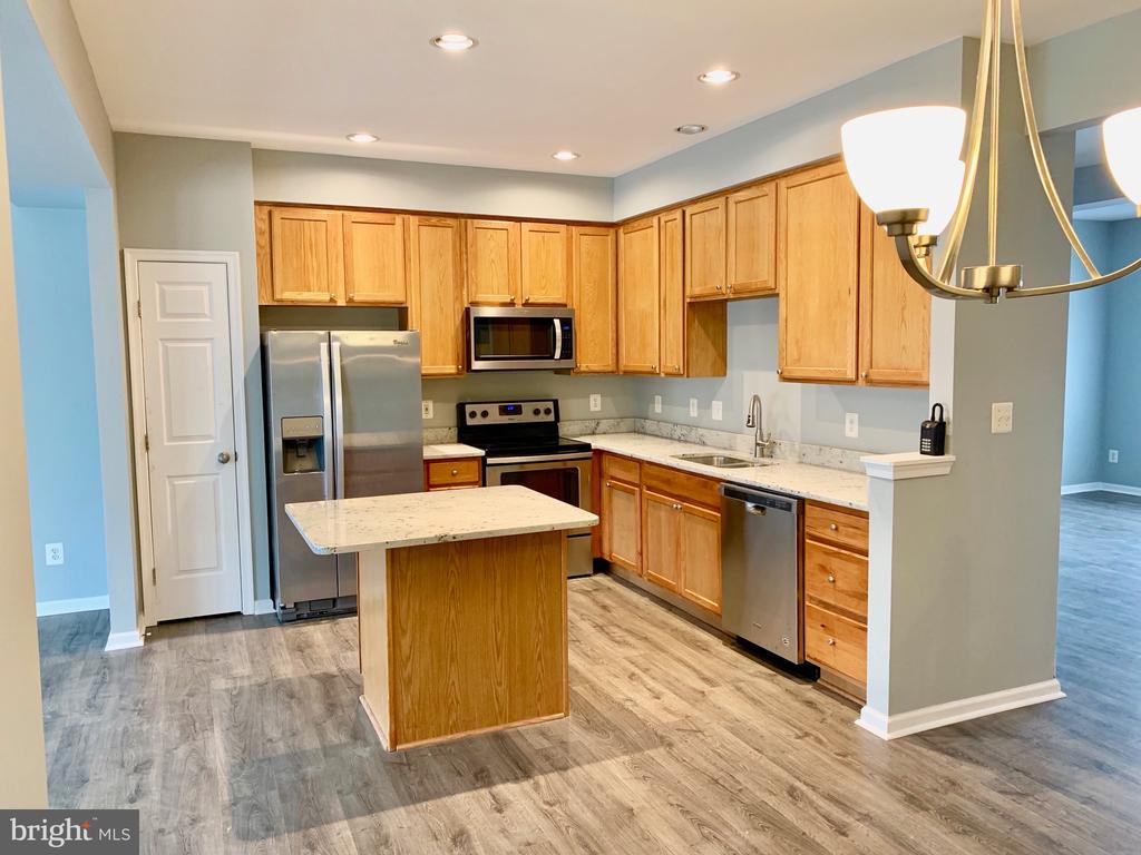 8108 HORSESHOE COTTAGE CIRCLE