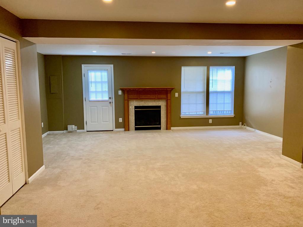 8108 HORSESHOE COTTAGE CIRCLE