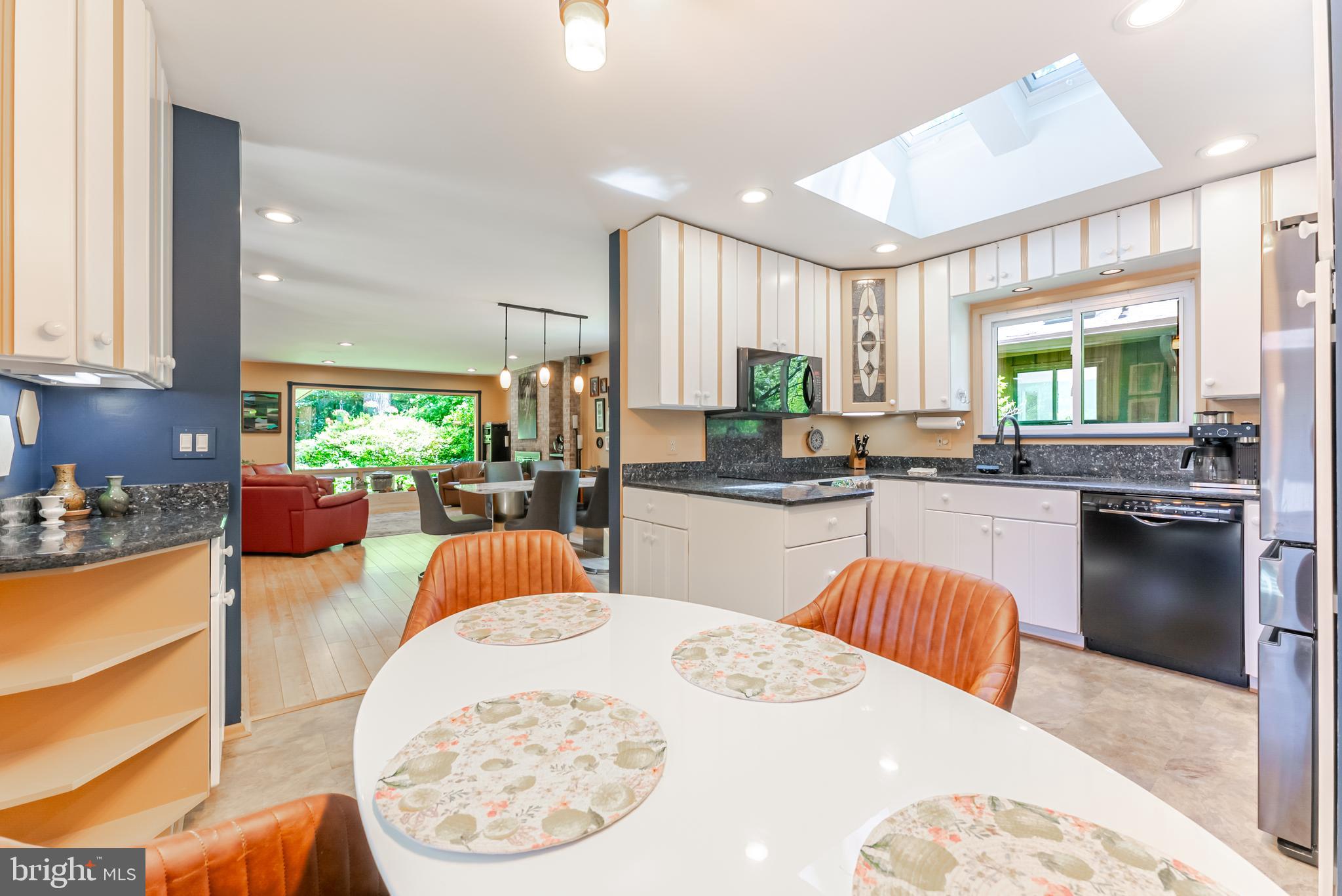 4221 ELIZABETH LANE