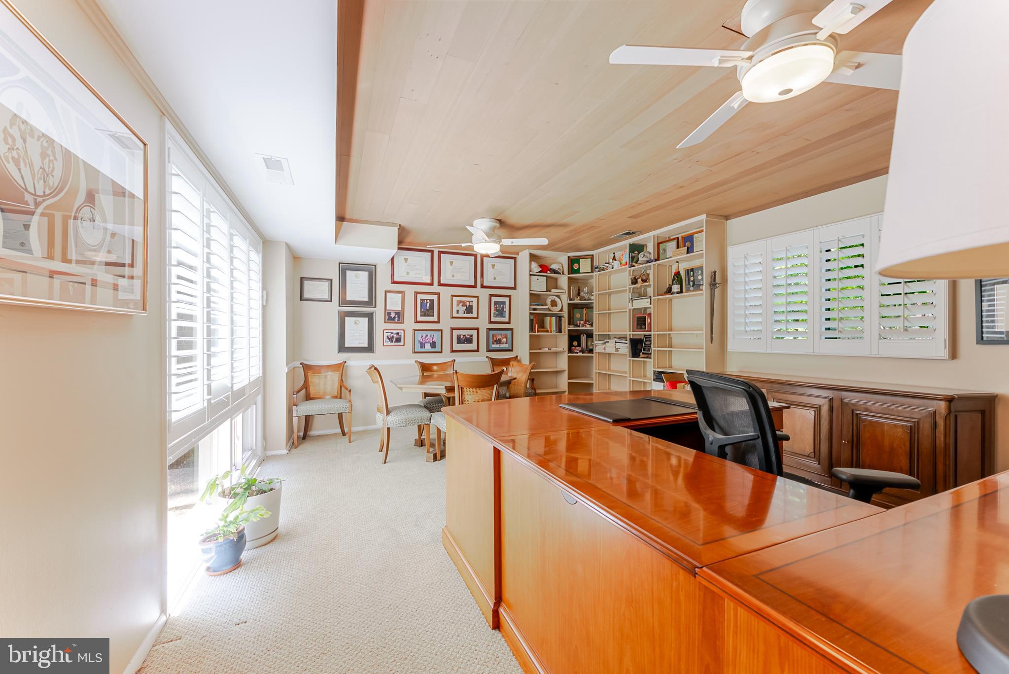 4221 ELIZABETH LANE