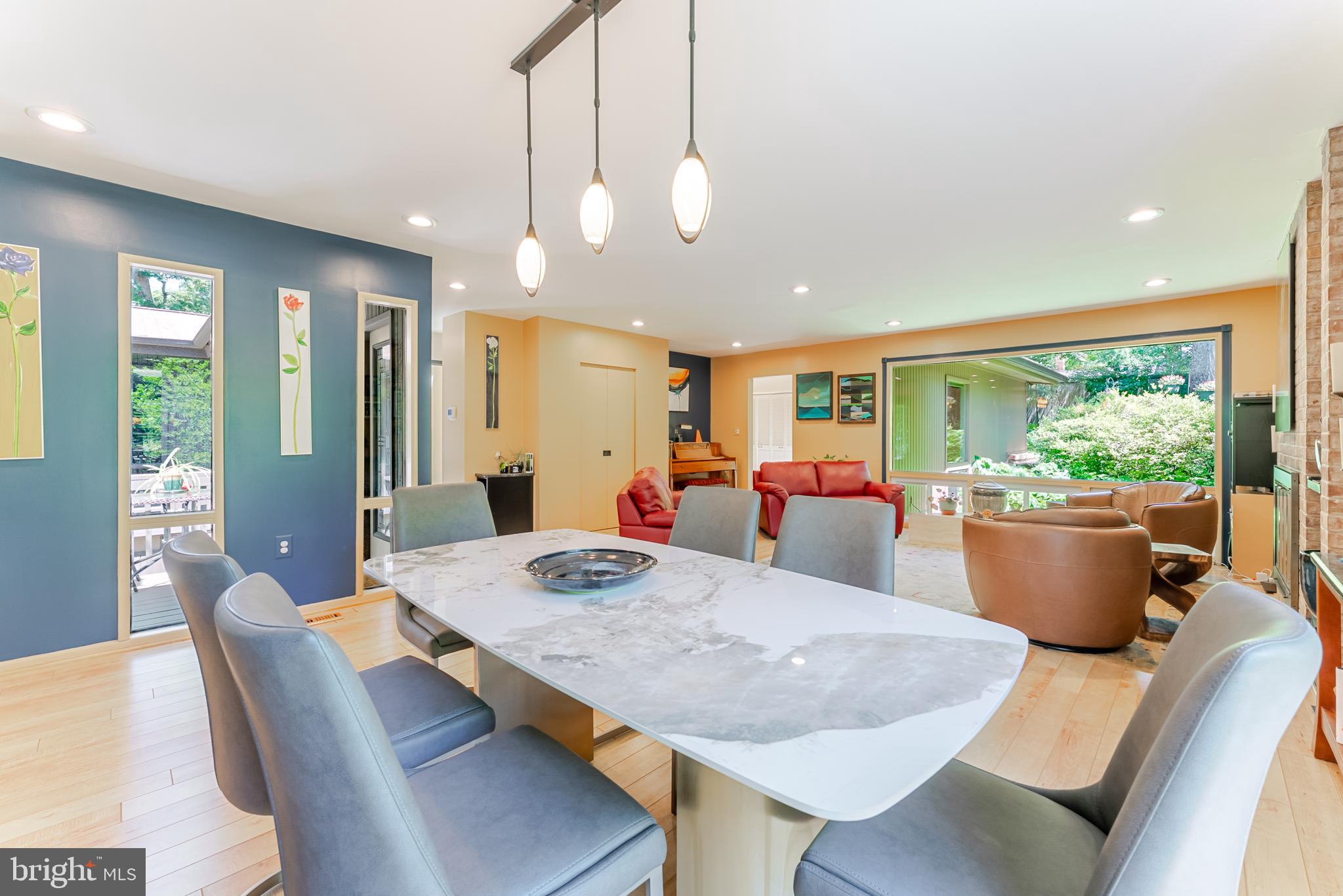 4221 ELIZABETH LANE