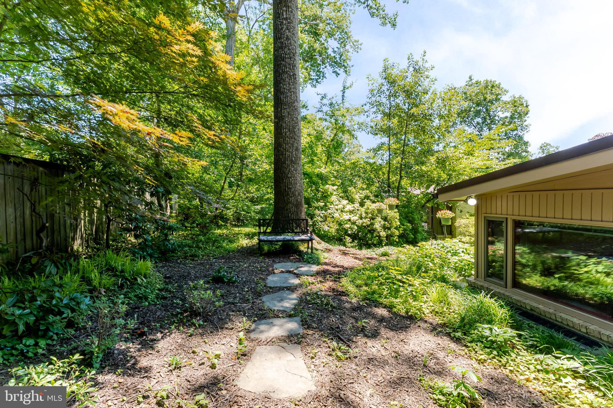 4221 ELIZABETH LANE