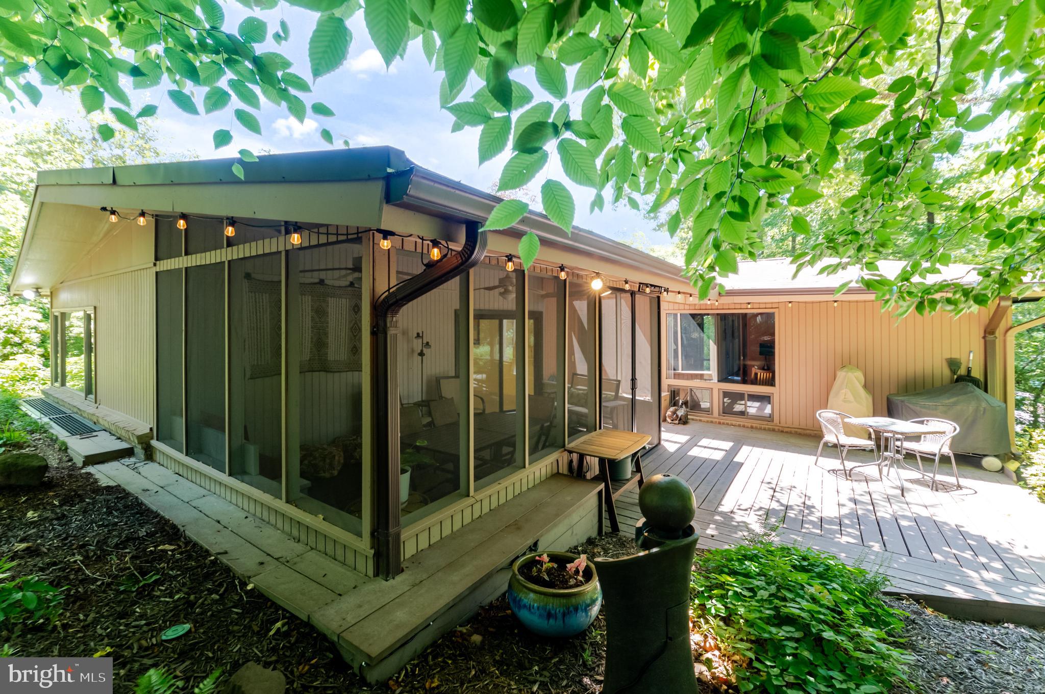 4221 ELIZABETH LANE