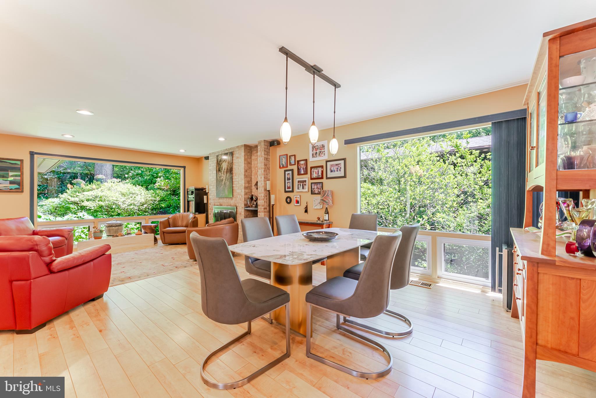 4221 ELIZABETH LANE