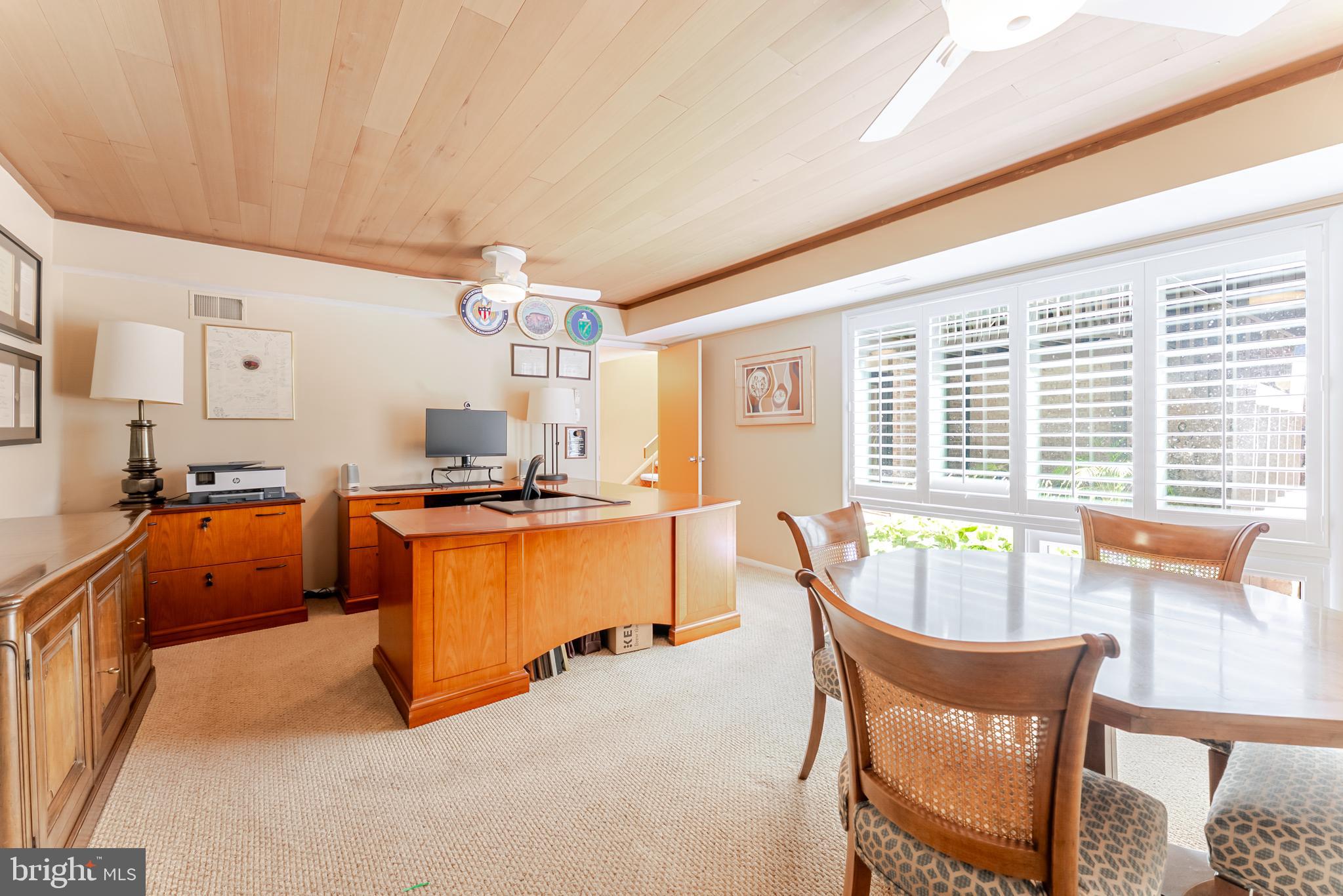 4221 ELIZABETH LANE