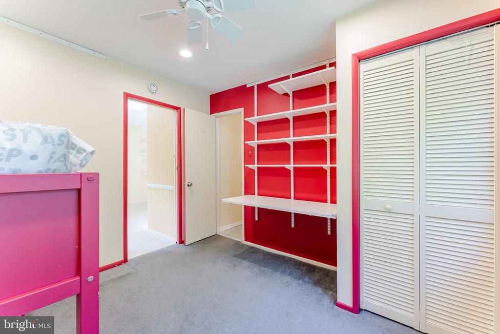 4221 ELIZABETH LANE