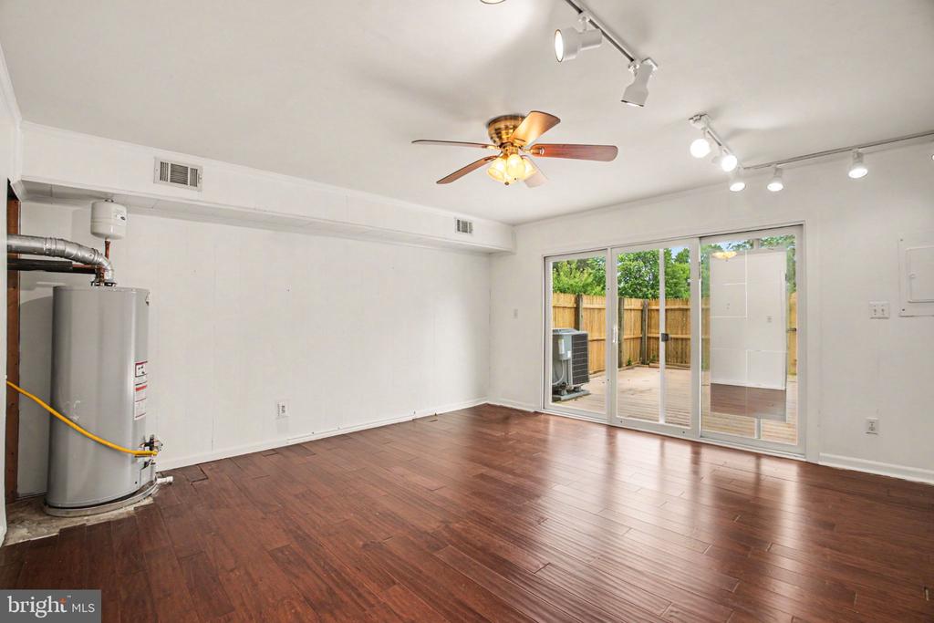 8418 PENSHURST DRIVE 592