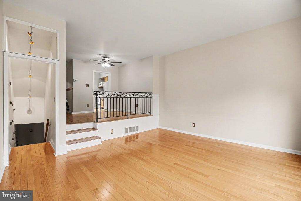 8418 PENSHURST DRIVE 592