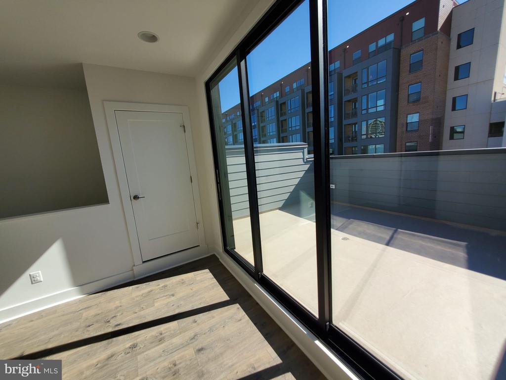 1882 MICHAEL FARADAY DRIVE