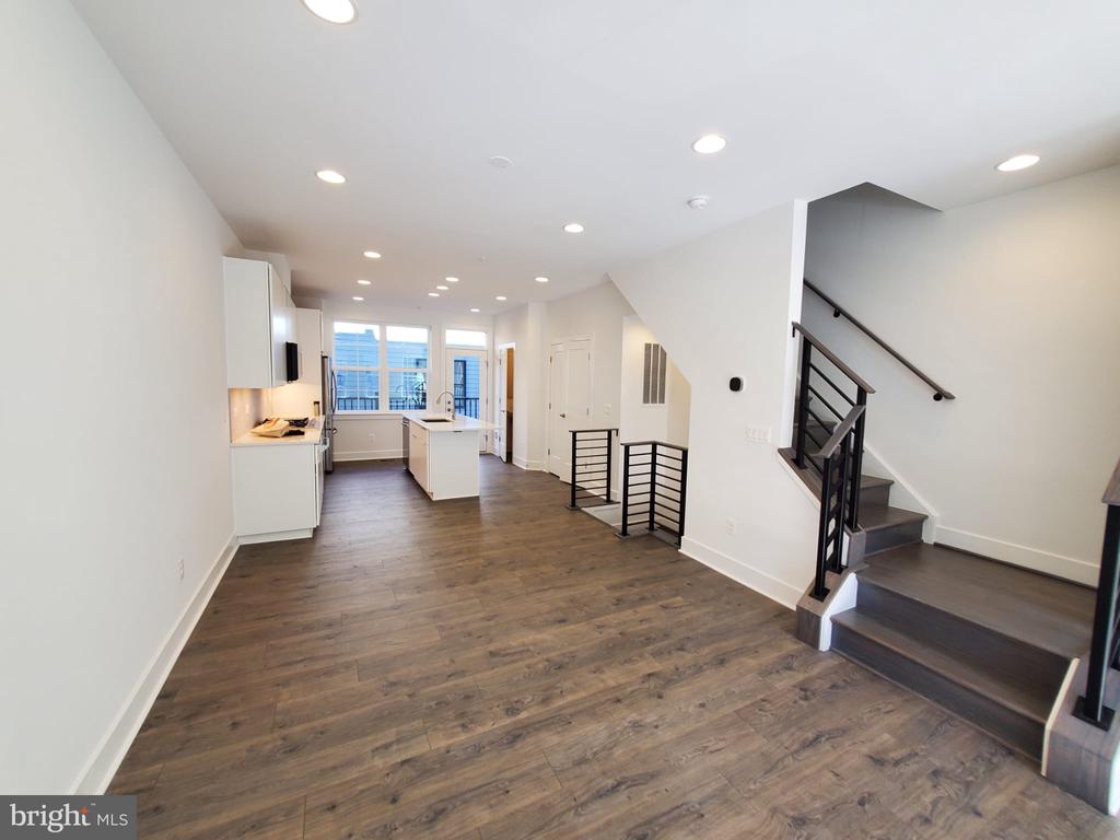 1882 MICHAEL FARADAY DRIVE