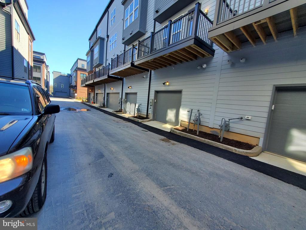 1882 MICHAEL FARADAY DRIVE