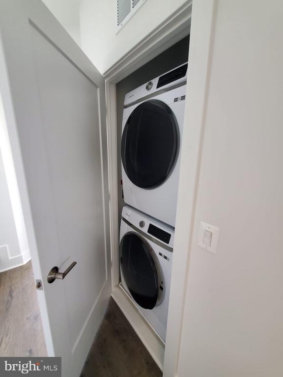 1882 MICHAEL FARADAY DRIVE