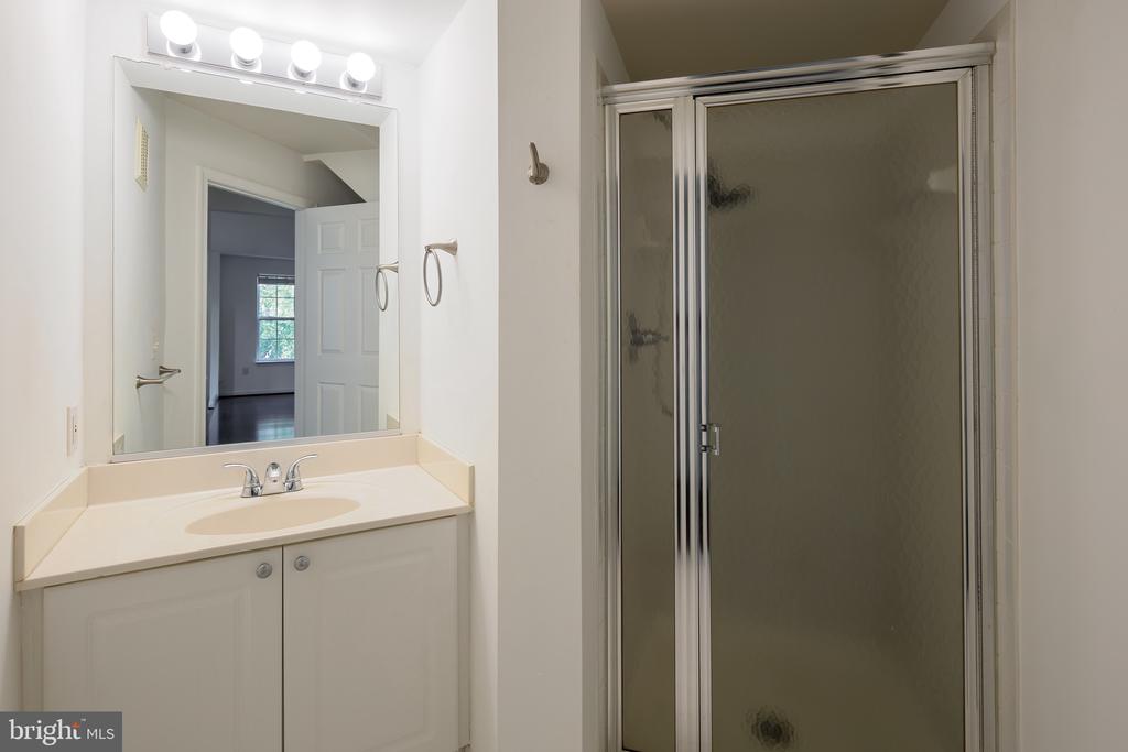 5958 FOUNDERS HILL DRIVE 301