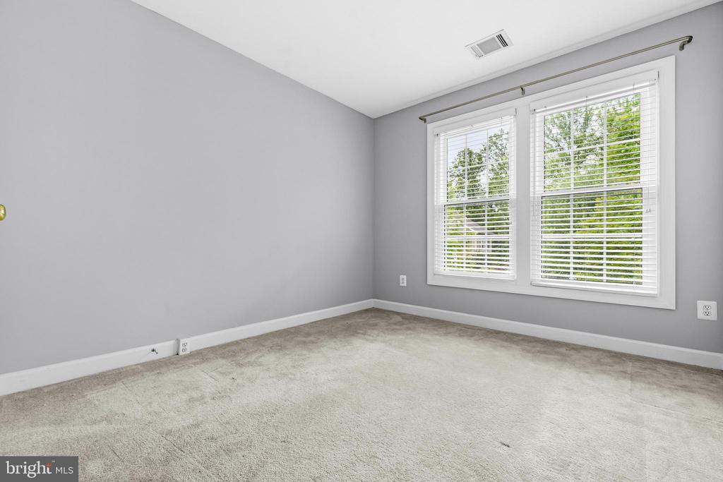 4323 THOMAS BRIGADE LANE