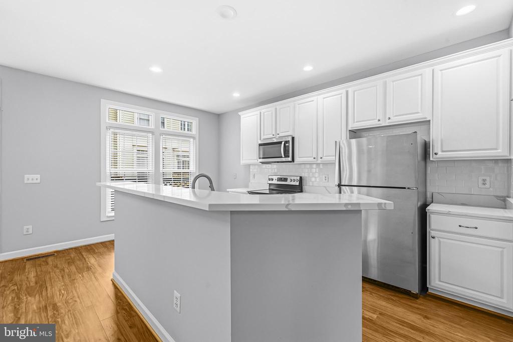 4323 THOMAS BRIGADE LANE