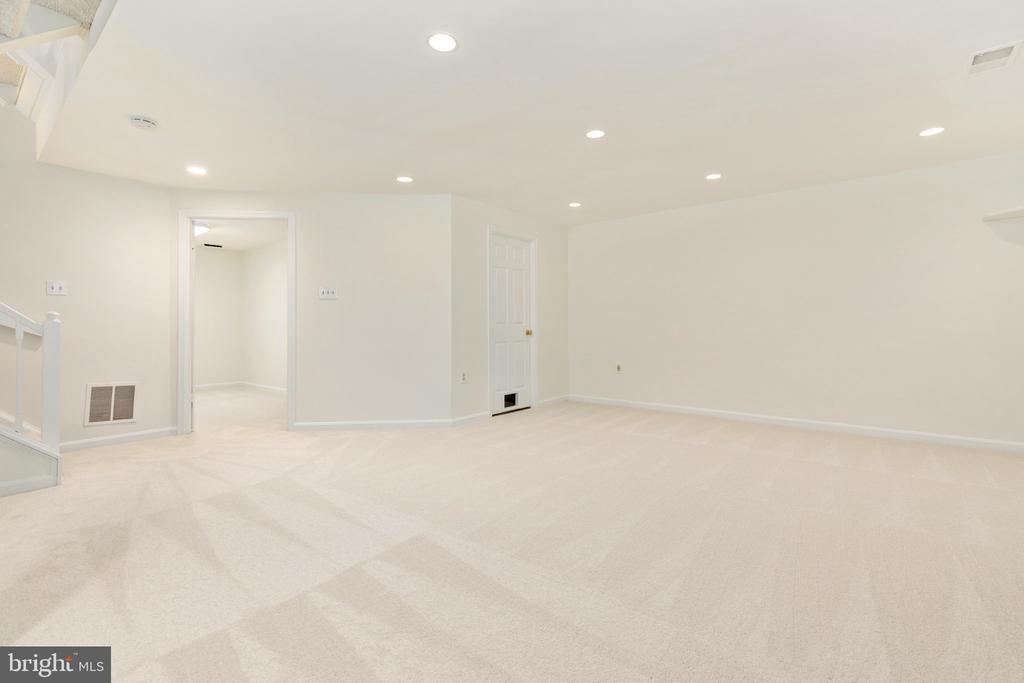 11980 SENTINEL POINT COURT