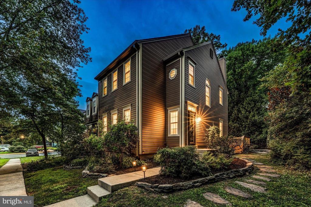 11980 SENTINEL POINT COURT