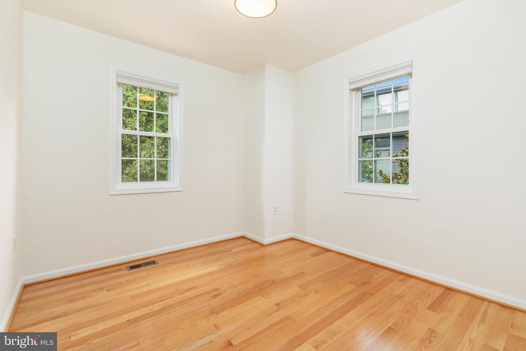 11980 SENTINEL POINT COURT