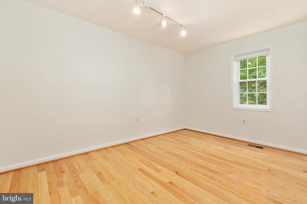11980 SENTINEL POINT COURT