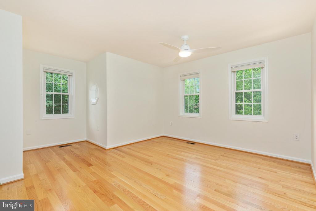 11980 SENTINEL POINT COURT