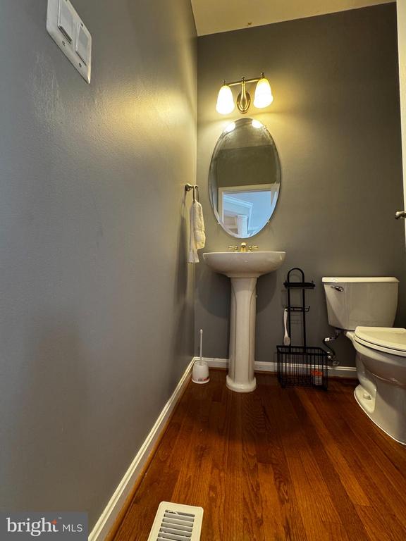 5609 FAIRCLOTH COURT
