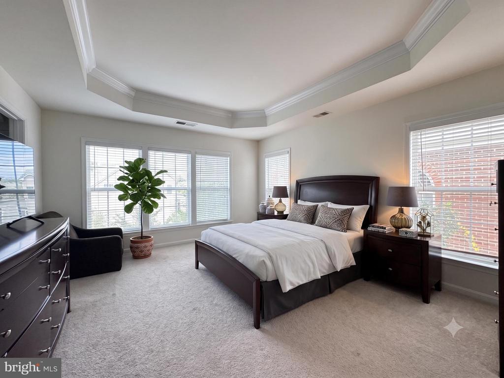 5609 FAIRCLOTH COURT