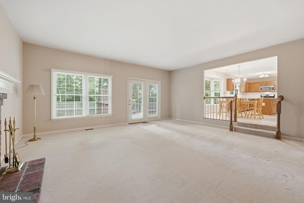 4308 WARNER LANE