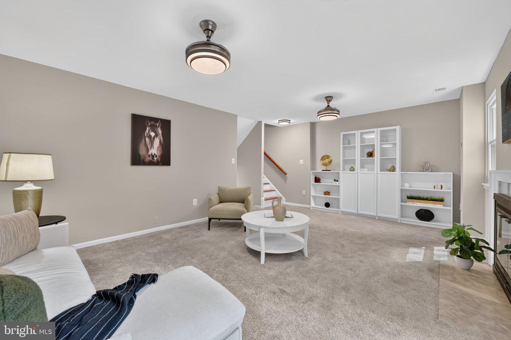 9696 POINDEXTER COURT