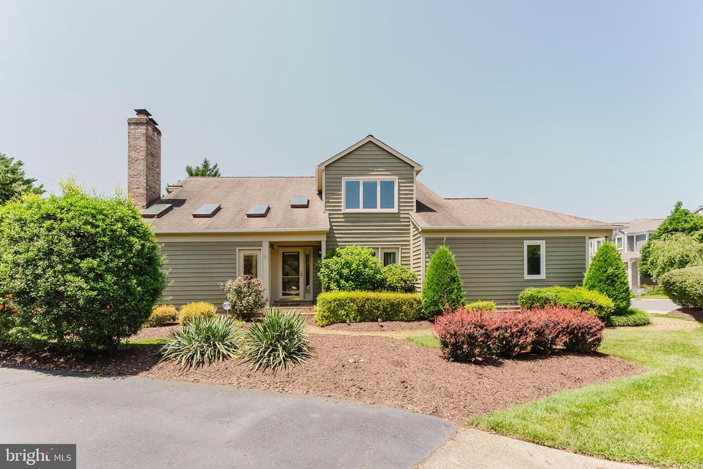 10527 MEREWORTH LANE