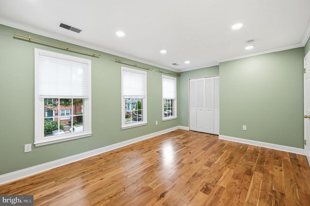 2324 HARLEYFORD COURT