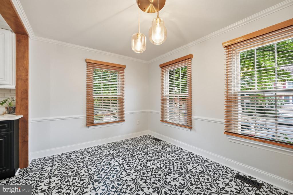 2324 HARLEYFORD COURT
