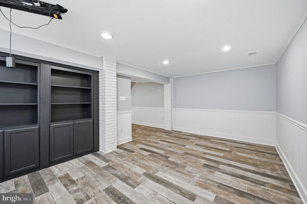 2324 HARLEYFORD COURT