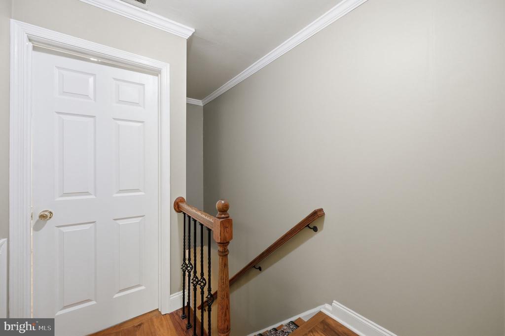 2324 HARLEYFORD COURT