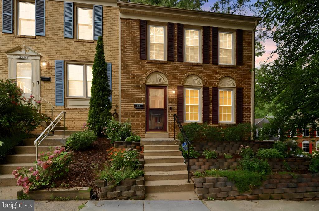 2324 HARLEYFORD COURT
