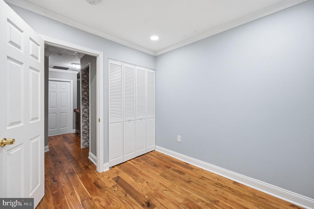 2324 HARLEYFORD COURT