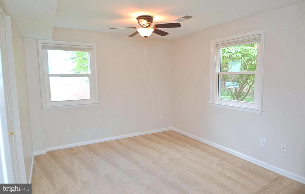 6411 WHIPPANY WAY