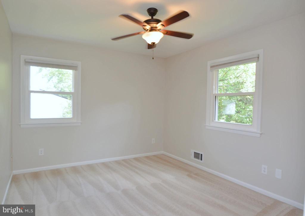 6411 WHIPPANY WAY