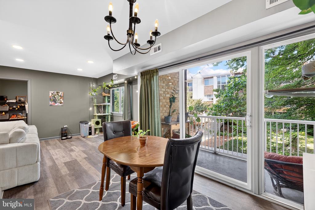 2914 KINGS CHAPEL ROAD Unit: 8