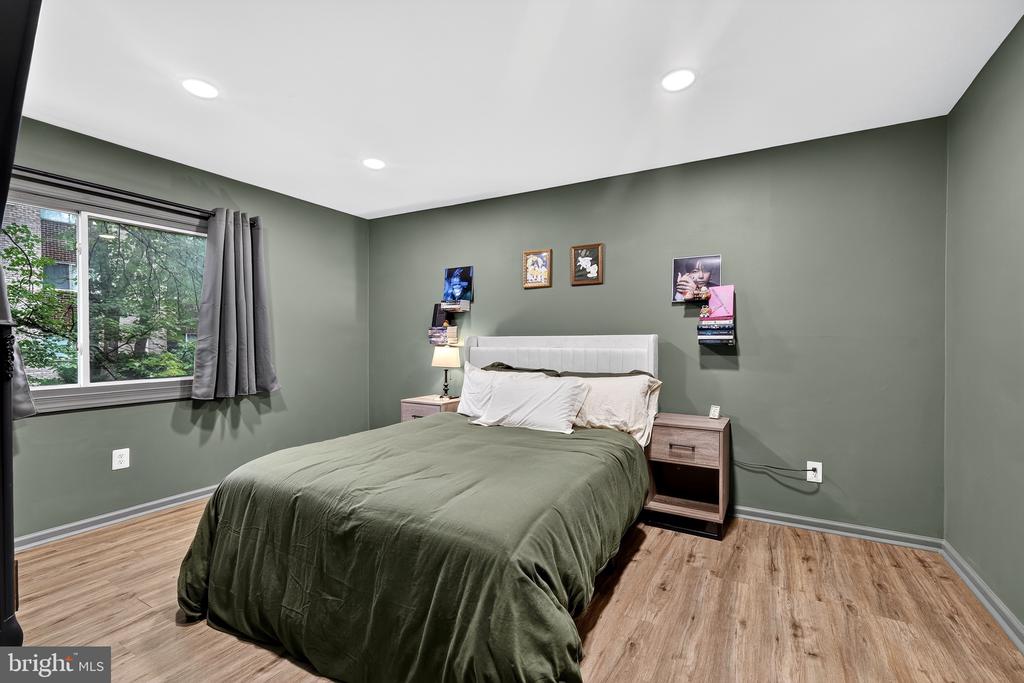 2914 KINGS CHAPEL ROAD Unit: 8