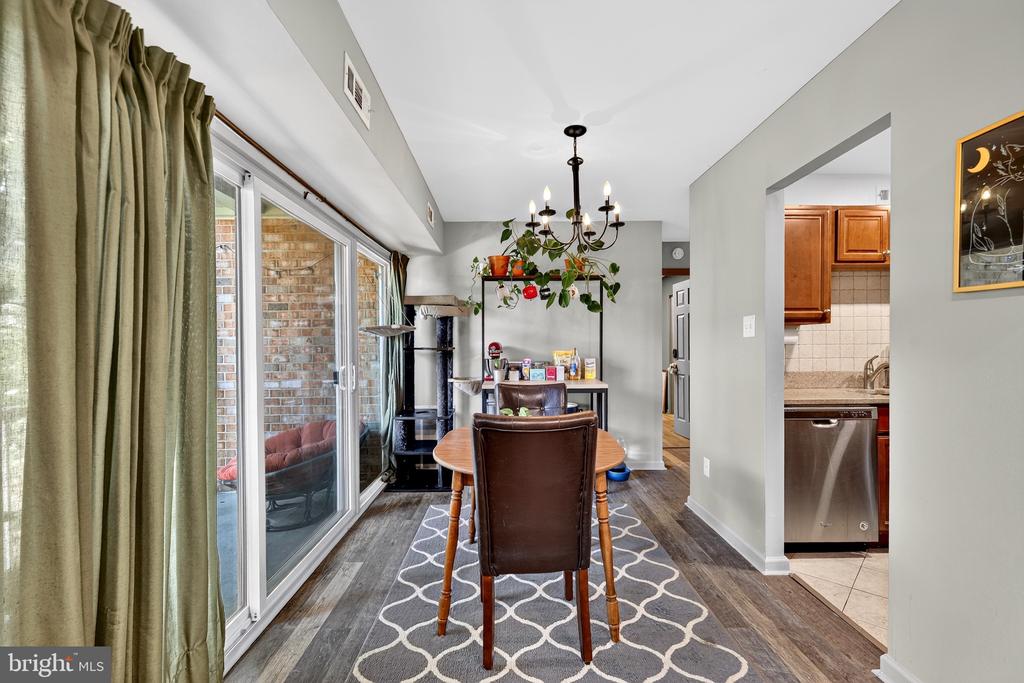 2914 KINGS CHAPEL ROAD Unit: 8