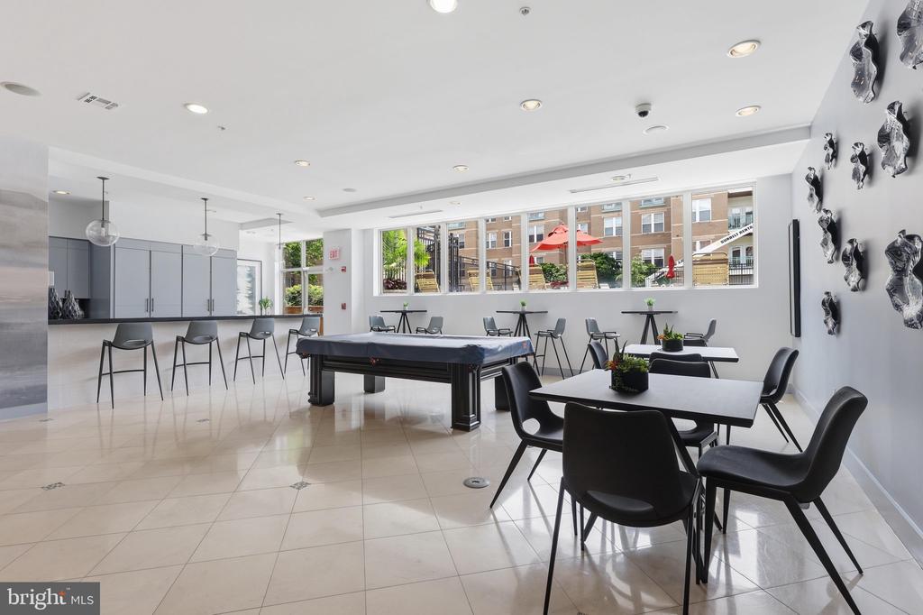 12001 MARKET Unit: 179
